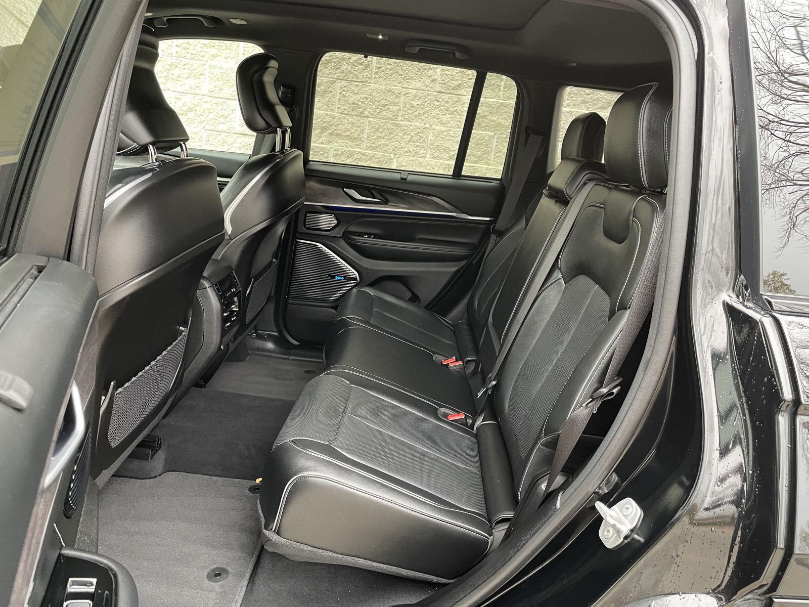 Used 2023 Jeep Grand Cherokee Overland SUV/Crossover for sale in Lincoln NE