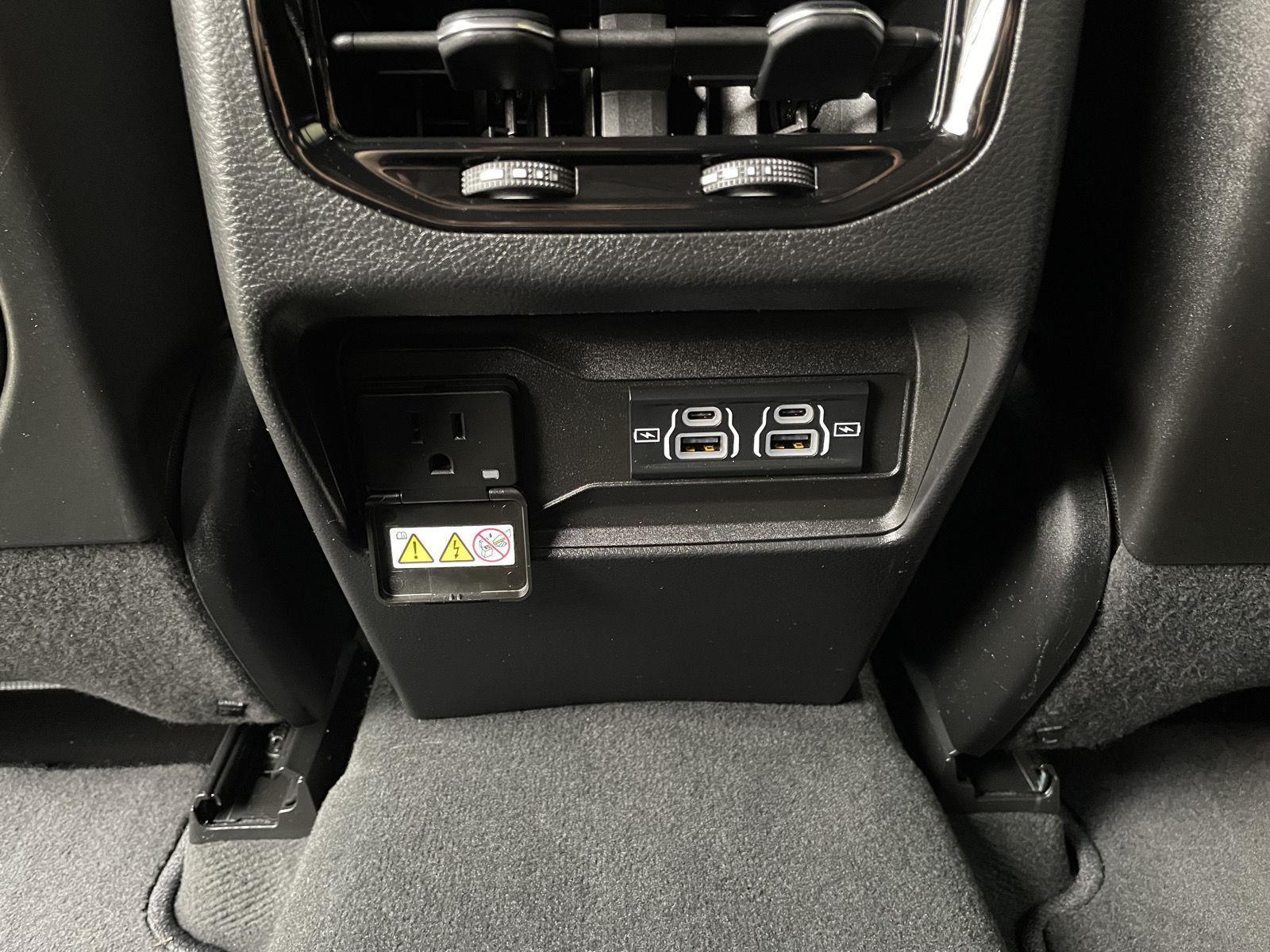 Used 2023 Jeep Grand Cherokee Overland SUV/Crossover for sale in Lincoln NE