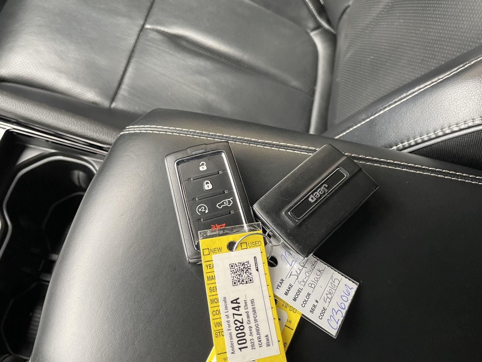 Used 2023 Jeep Grand Cherokee Overland SUV/Crossover for sale in Lincoln NE