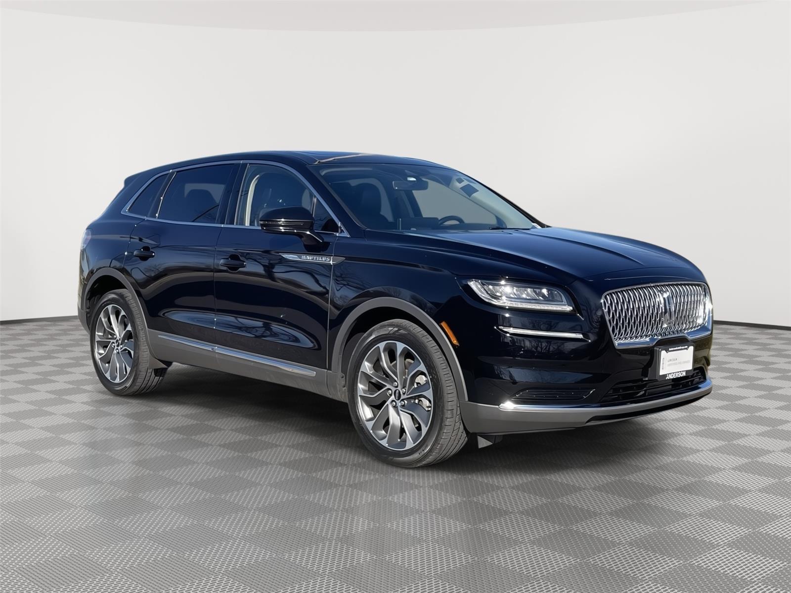 2022 Lincoln Nautilus Reserve photo 4