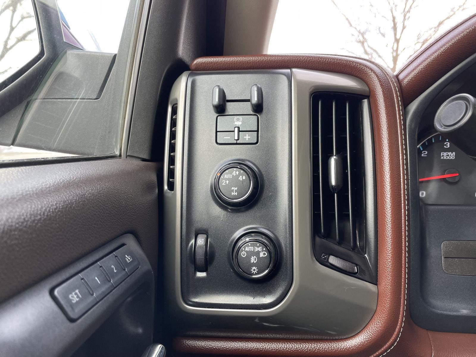 Used 2014 Chevrolet Silverado 1500 High Country Crew Cab Truck for sale in Lincoln NE