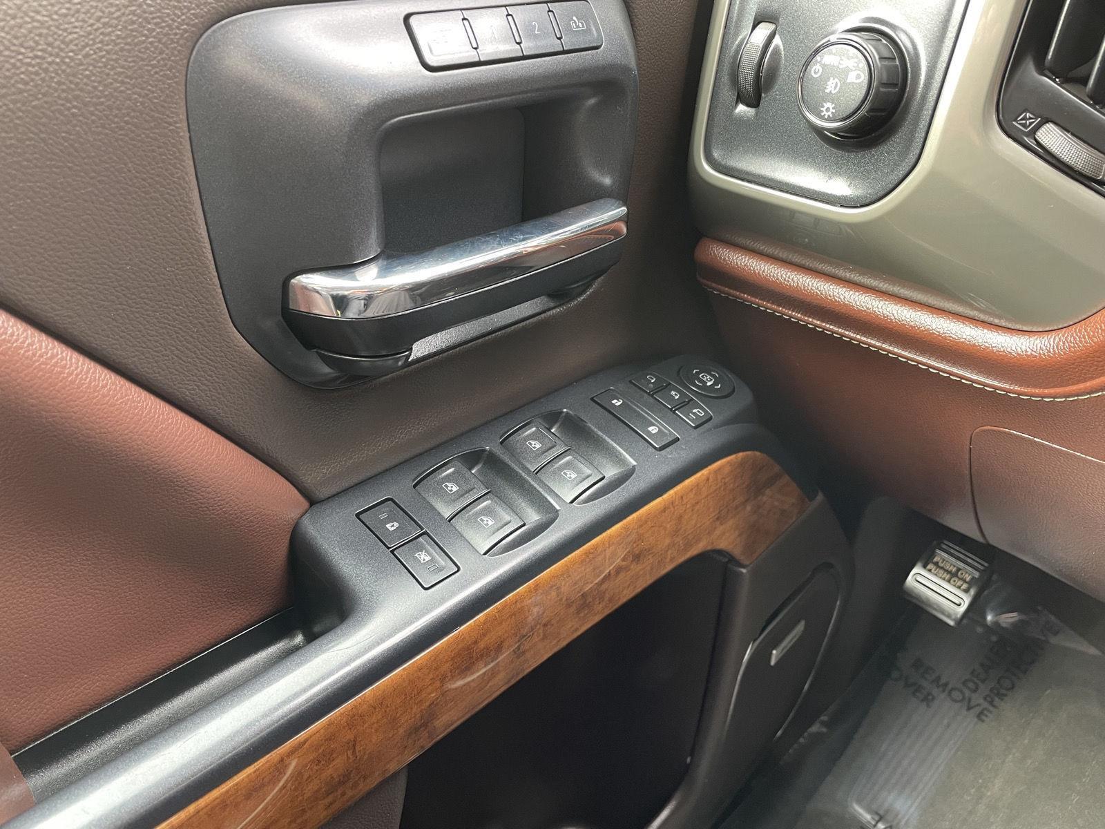 Used 2014 Chevrolet Silverado 1500 High Country Crew Cab Truck for sale in Lincoln NE