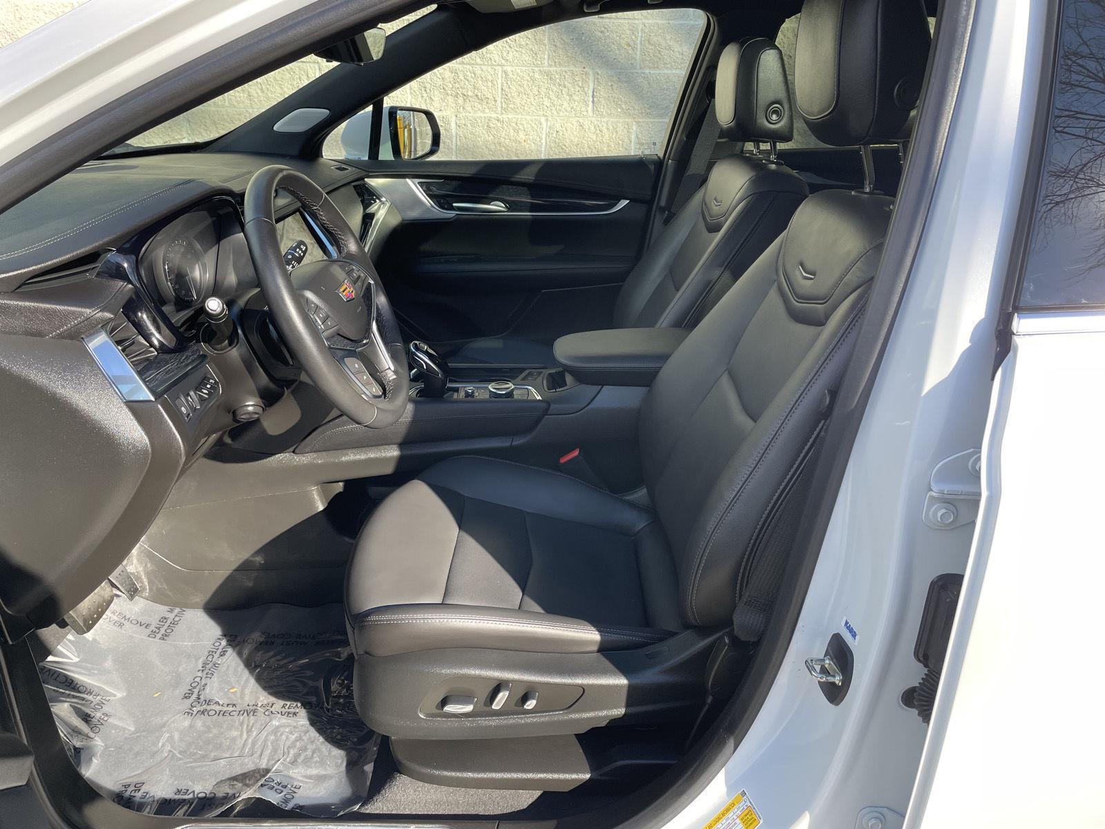 Used 2023 Cadillac XT5 for sale in Lincoln NE