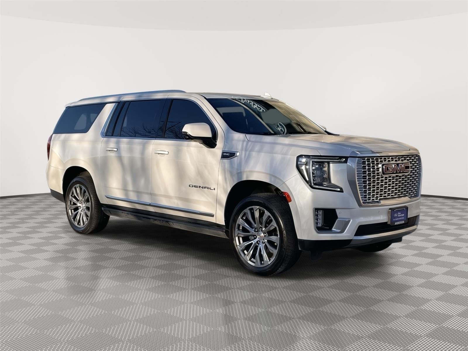 Used 2021 GMC Yukon XL for sale in Lincoln NE