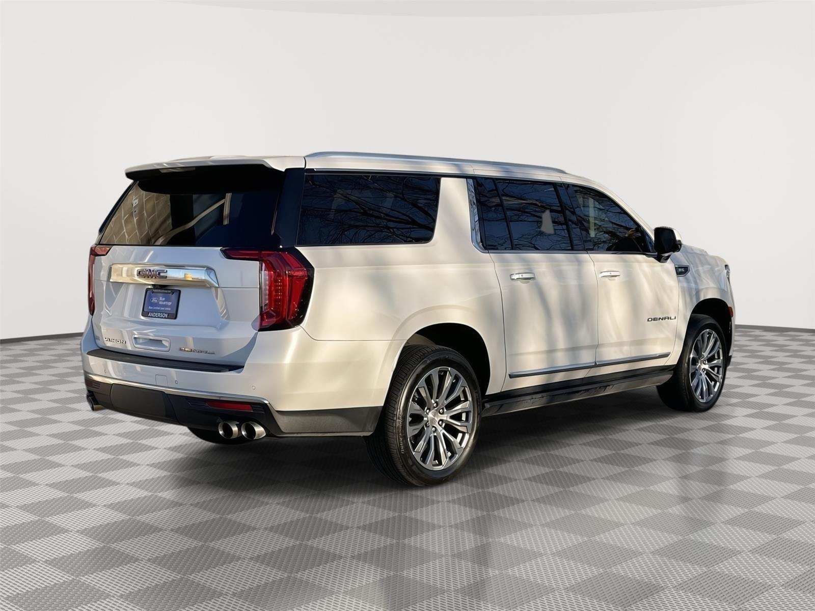 Used 2021 GMC Yukon XL for sale in Lincoln NE