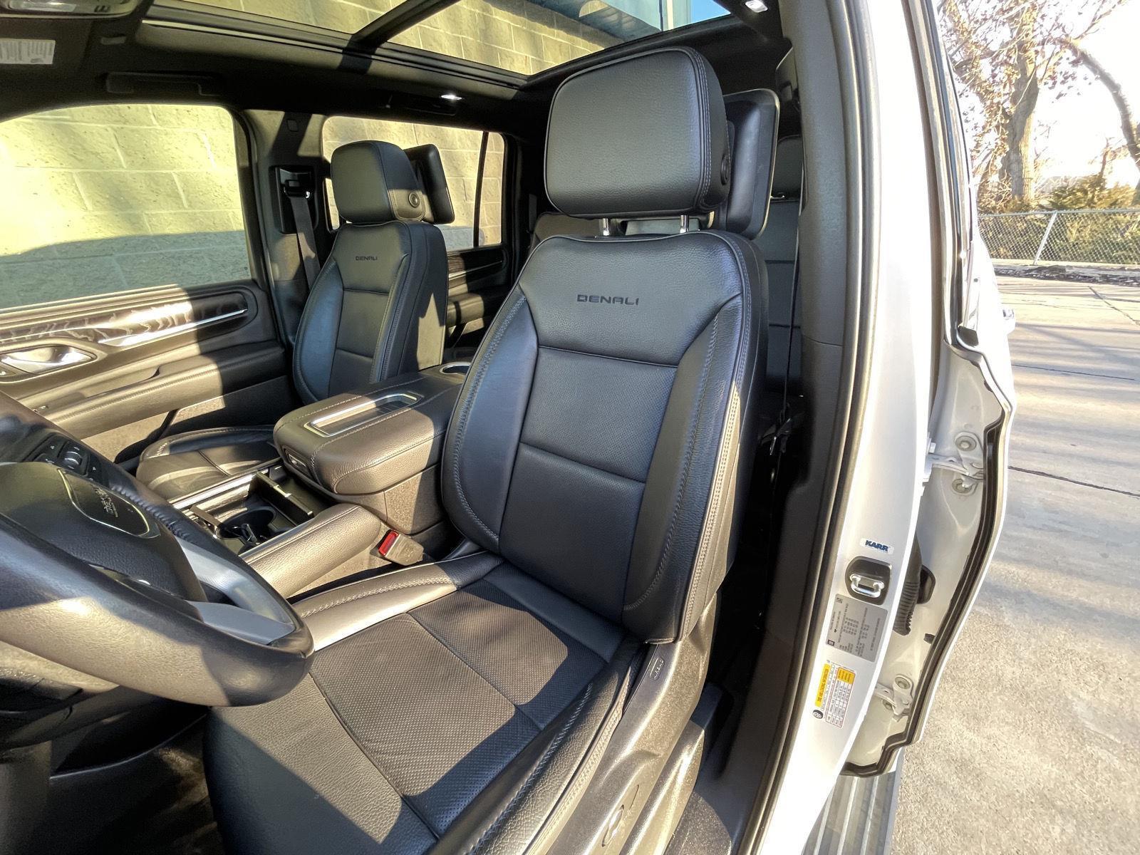 Used 2021 GMC Yukon XL for sale in Lincoln NE