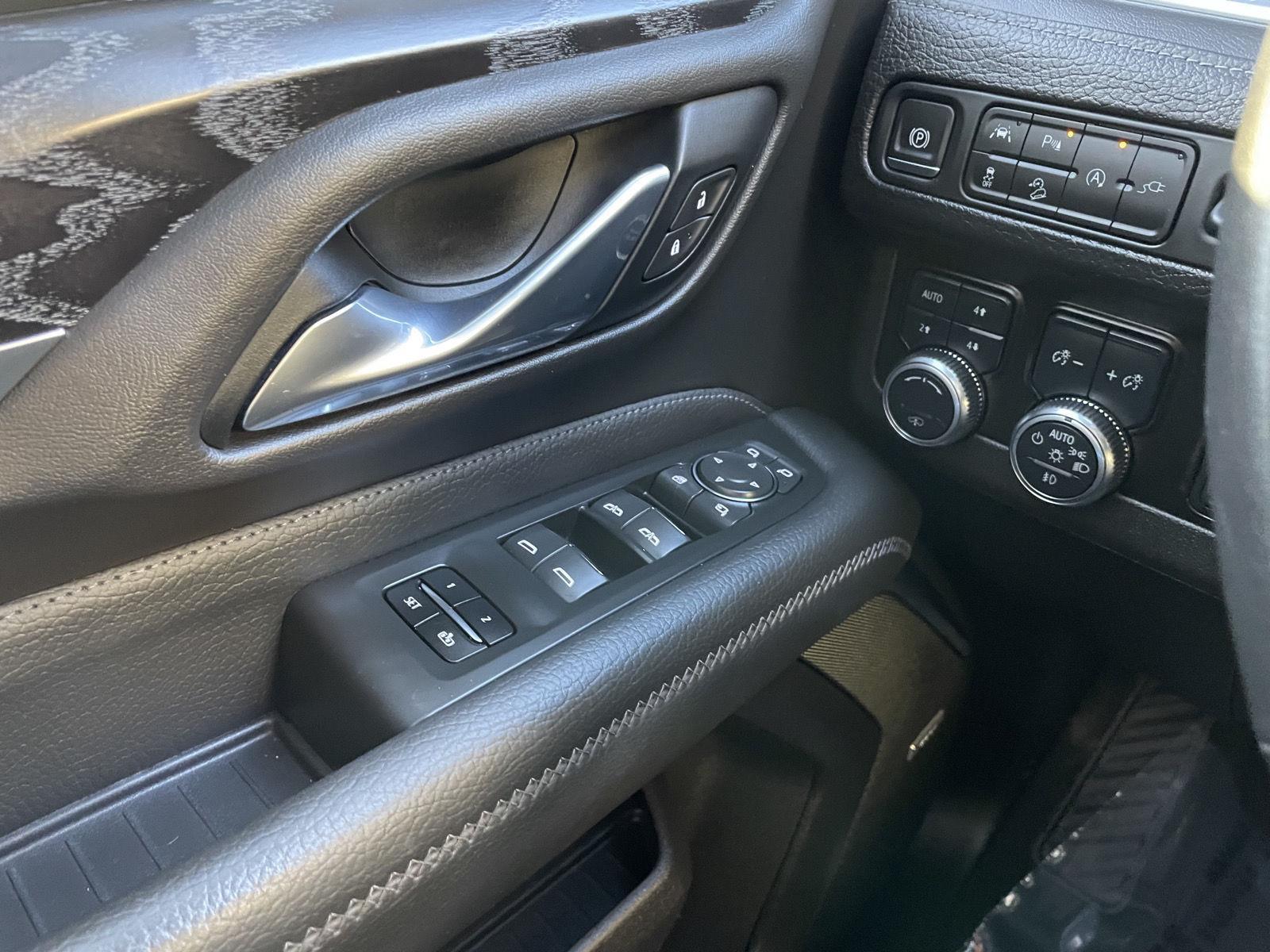 Used 2021 GMC Yukon XL for sale in Lincoln NE