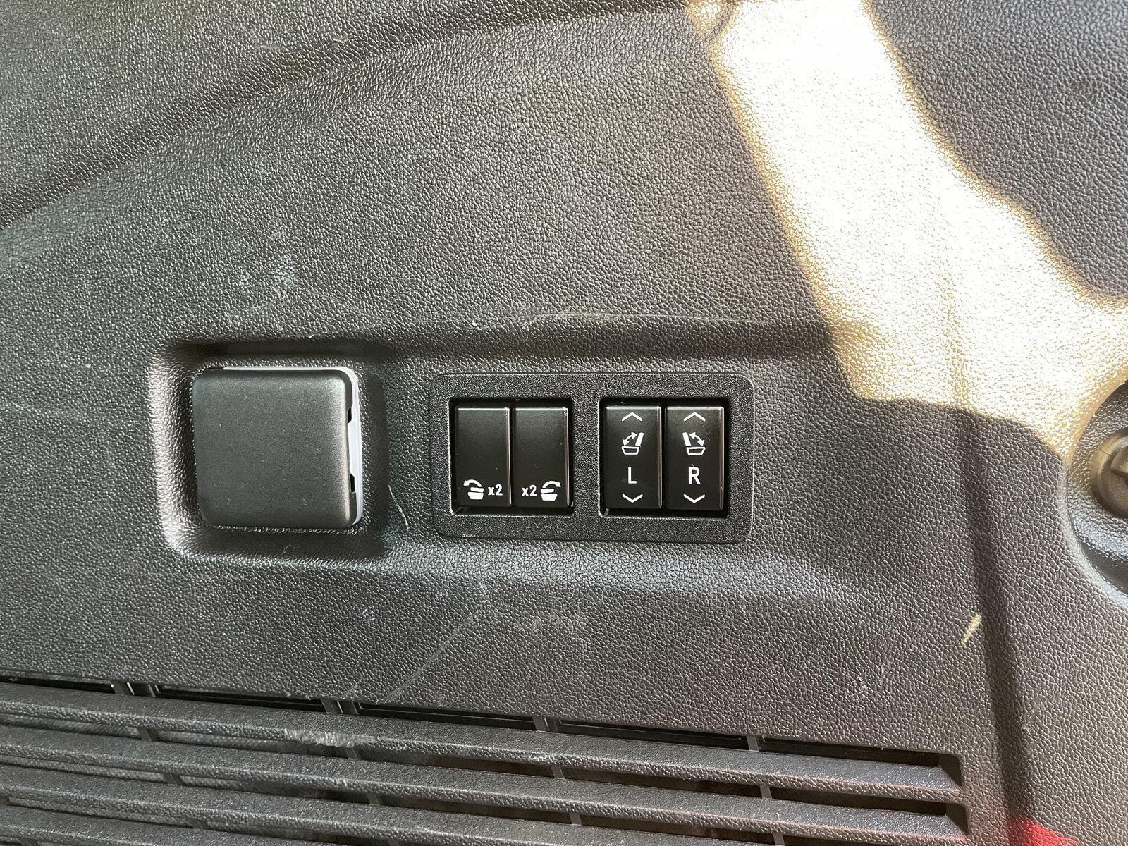 Used 2021 GMC Yukon XL for sale in Lincoln NE