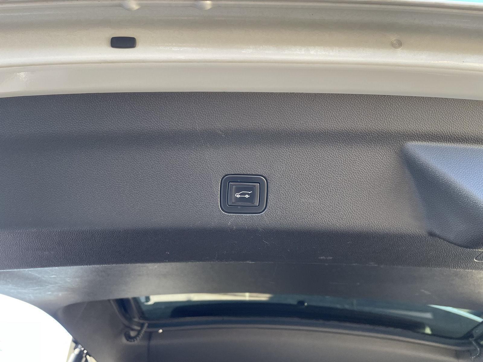 Used 2021 GMC Yukon XL for sale in Lincoln NE