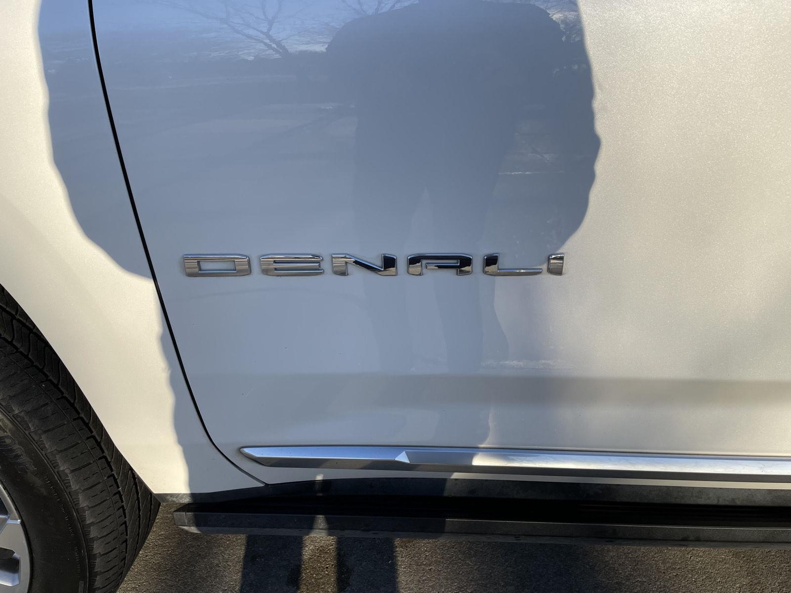 Used 2021 GMC Yukon XL for sale in Lincoln NE