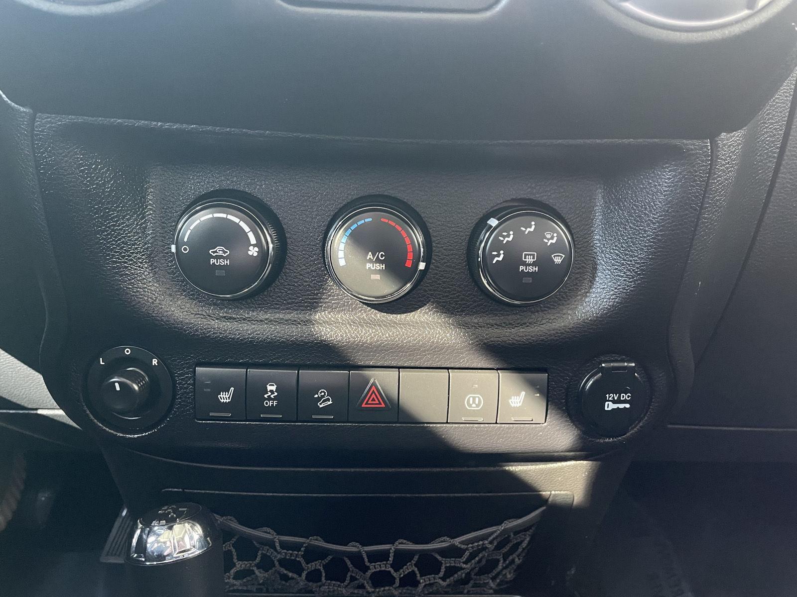 Pre-Owned 2014 Jeep Wrangler Unlimited for sale in Lincoln NE