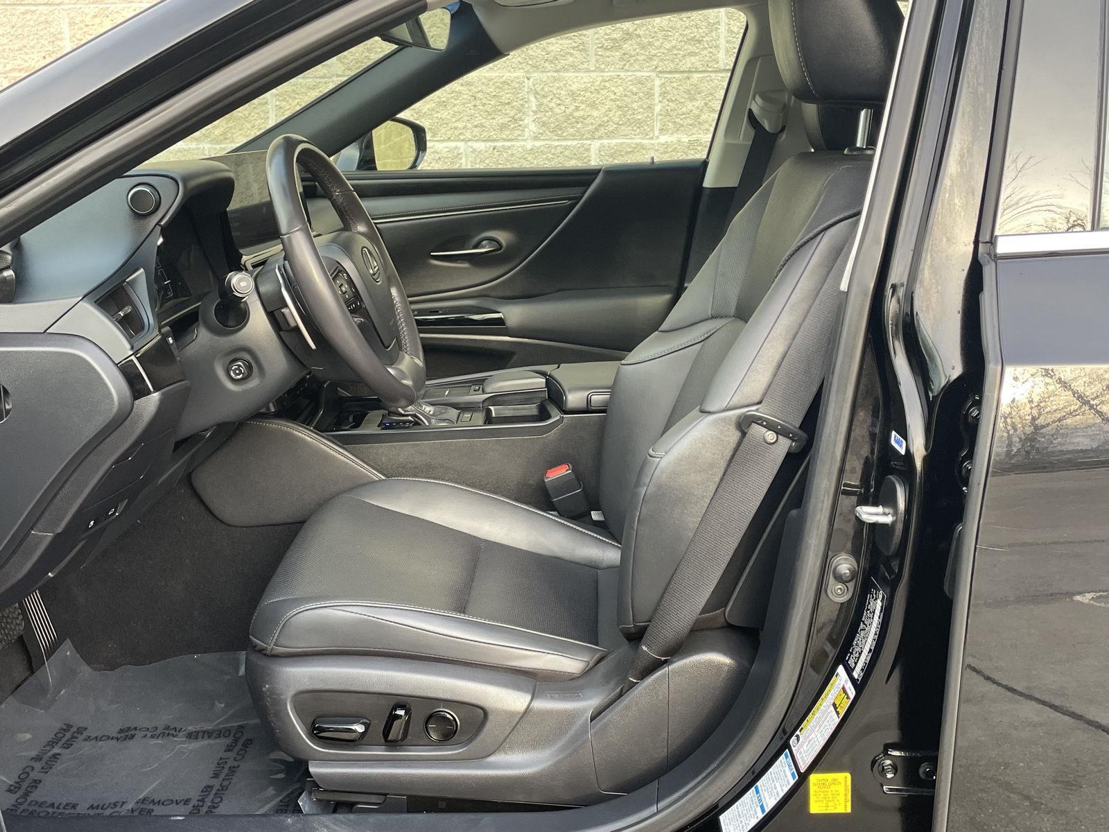 Used 2022 Lexus ES for sale in Lincoln NE