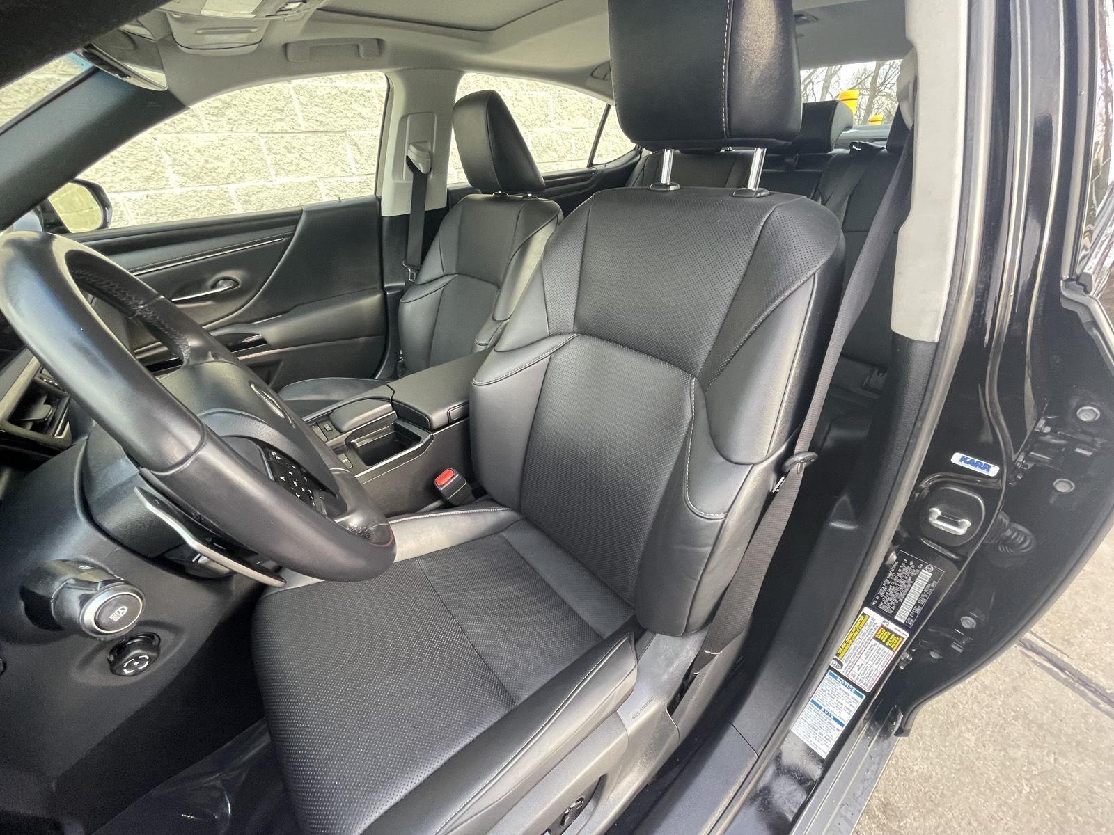 Used 2022 Lexus ES for sale in Lincoln NE