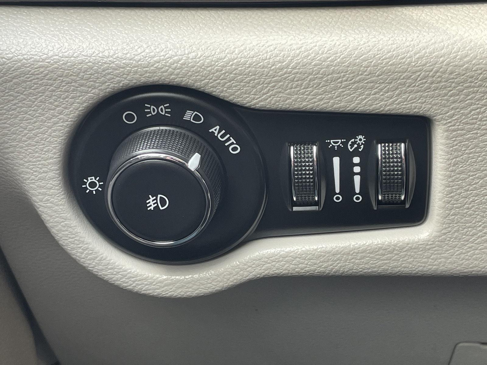 Used 2017 Chrysler Pacifica for sale in Lincoln NE