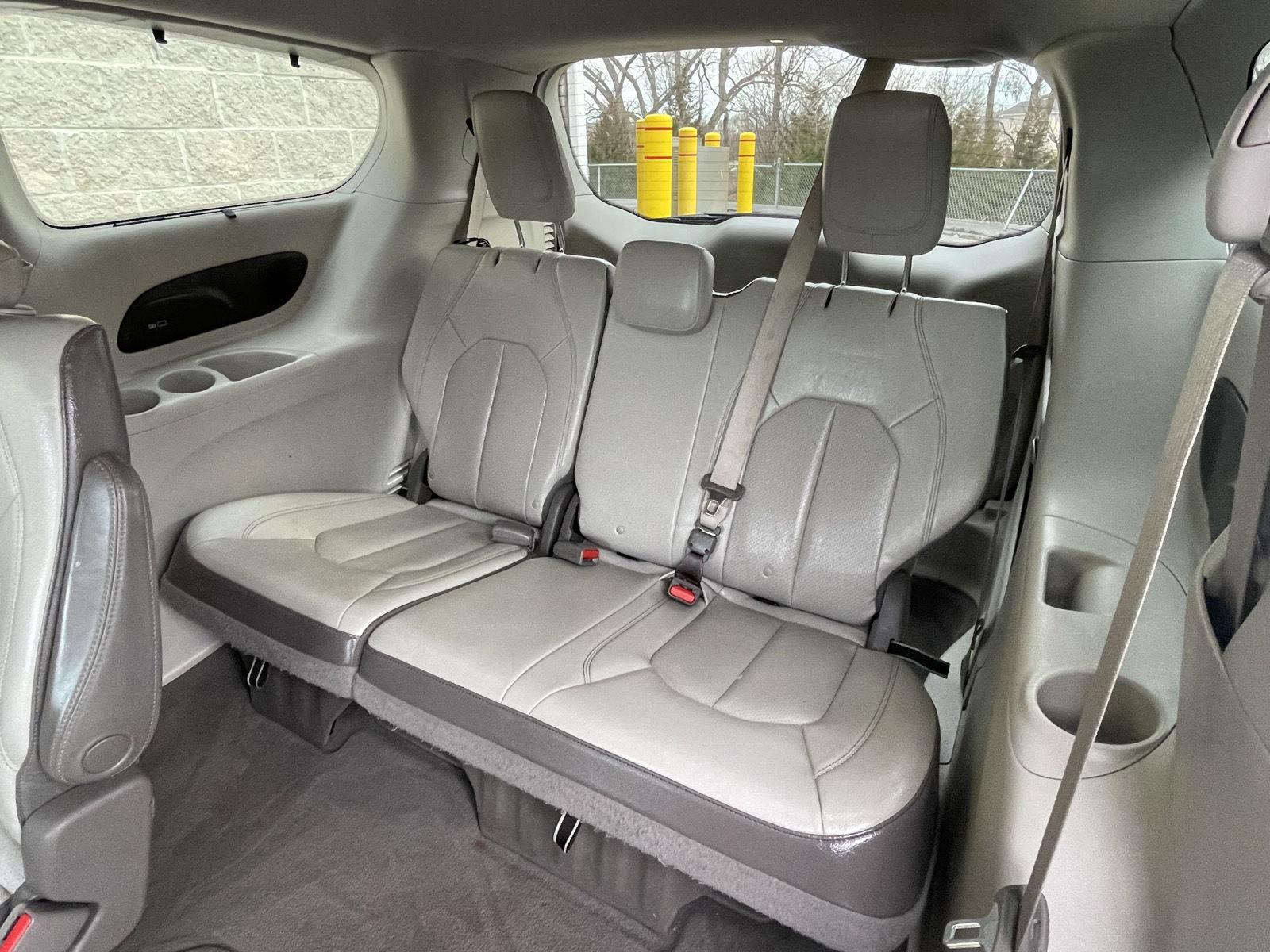 Used 2017 Chrysler Pacifica for sale in Lincoln NE