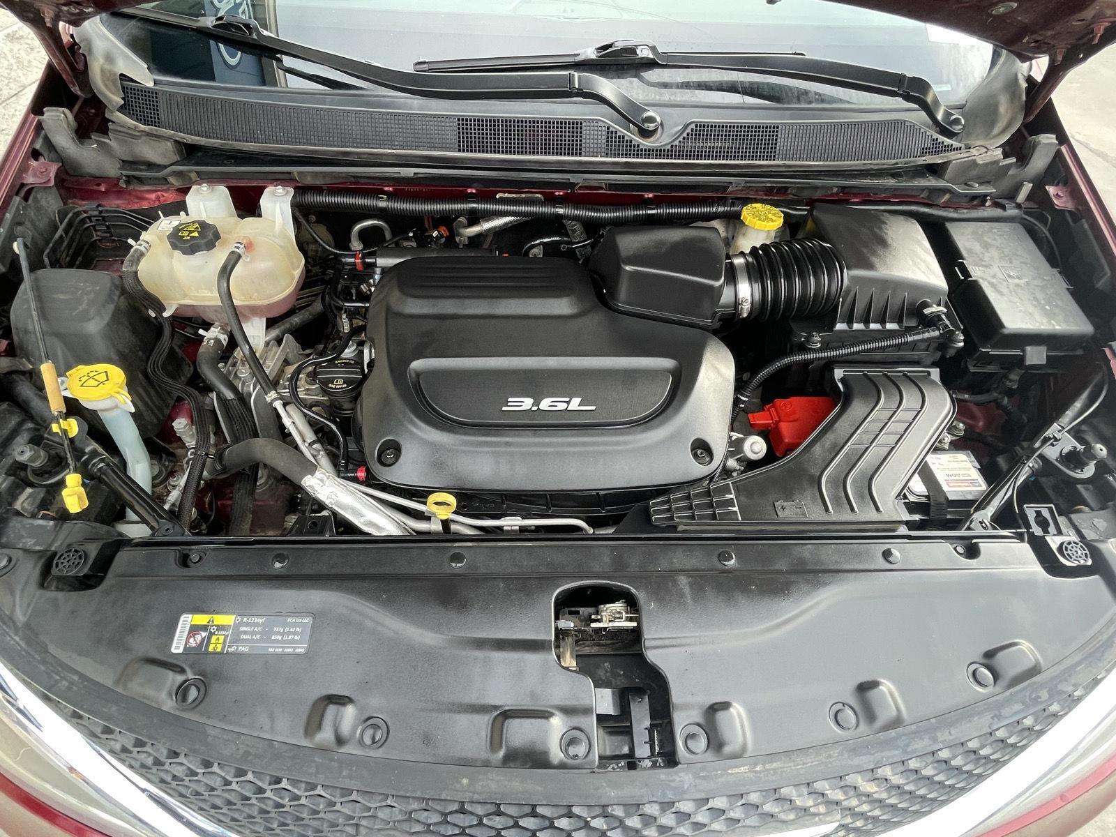 Used 2017 Chrysler Pacifica for sale in Lincoln NE