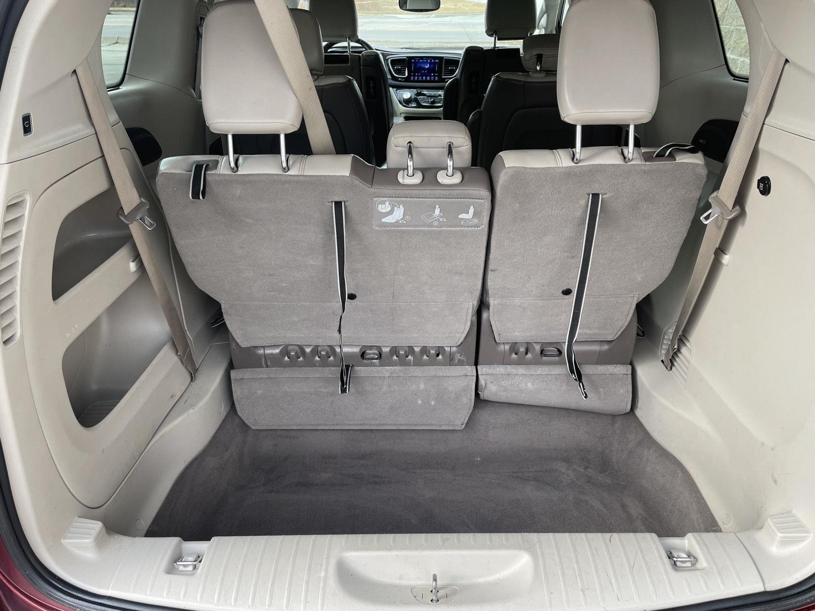 Used 2017 Chrysler Pacifica for sale in Lincoln NE