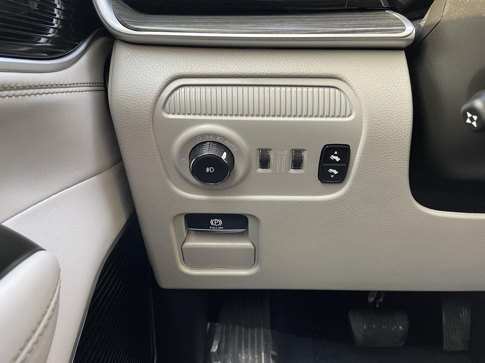 Pre-Owned 2023 Jeep Wagoneer for sale in Lincoln NE