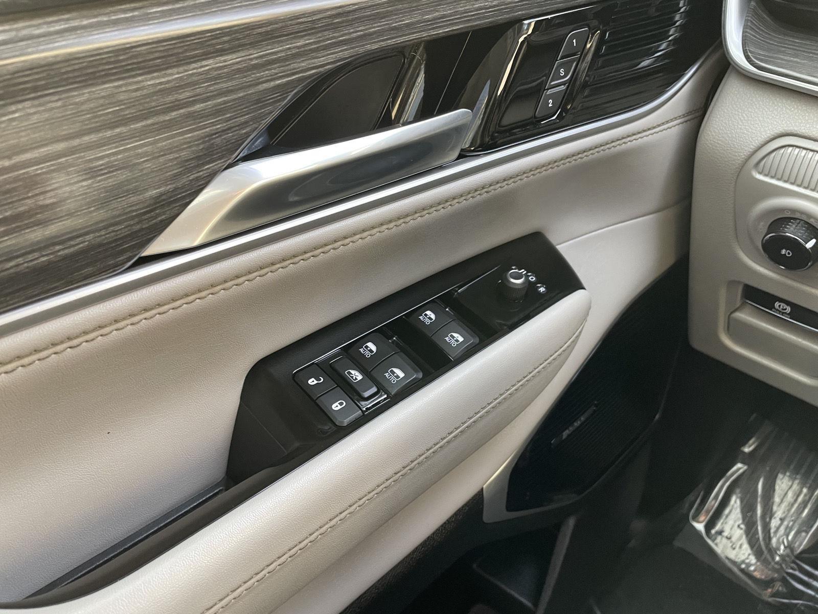 Pre-Owned 2023 Jeep Wagoneer for sale in Lincoln NE