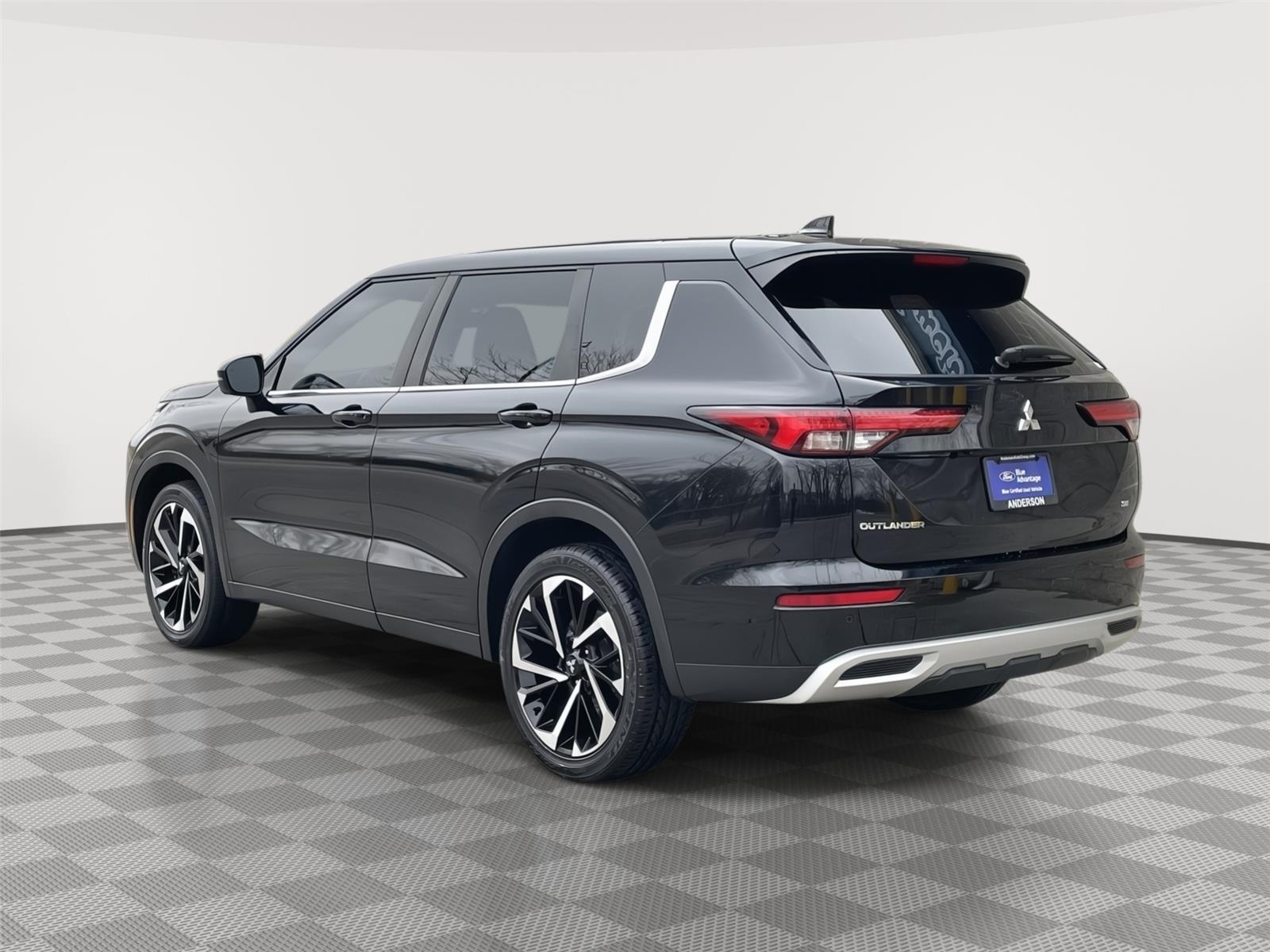 Used 2022 Mitsubishi Outlander for sale in Lincoln NE