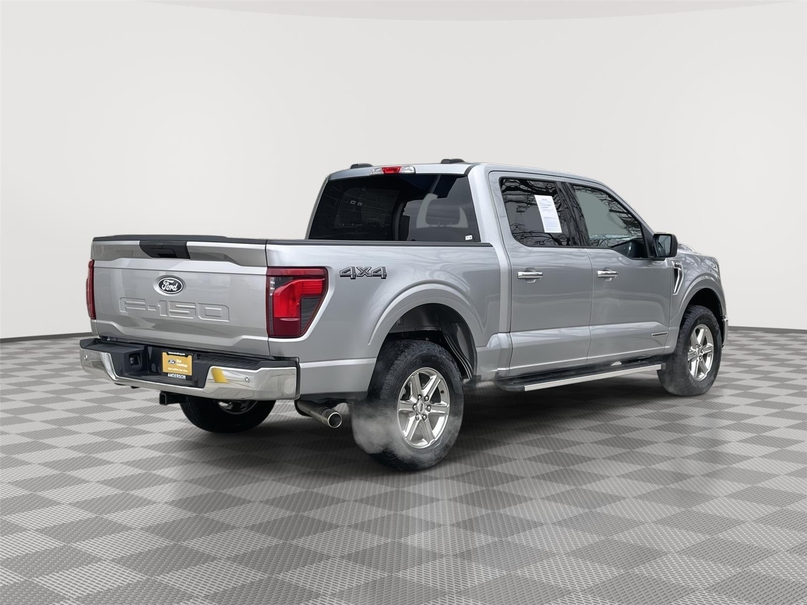 View vehicle photo 7