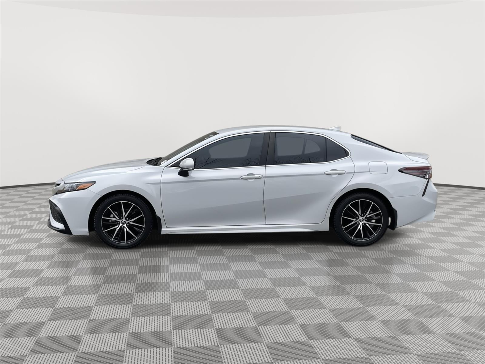 Pre-Owned 2022 Toyota Camry for sale in Lincoln NE