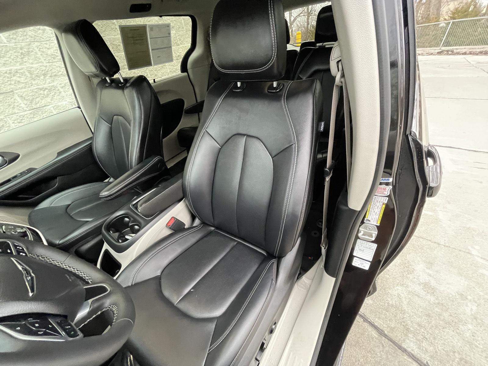 Pre-Owned 2024 Chrysler Pacifica for sale in Lincoln NE