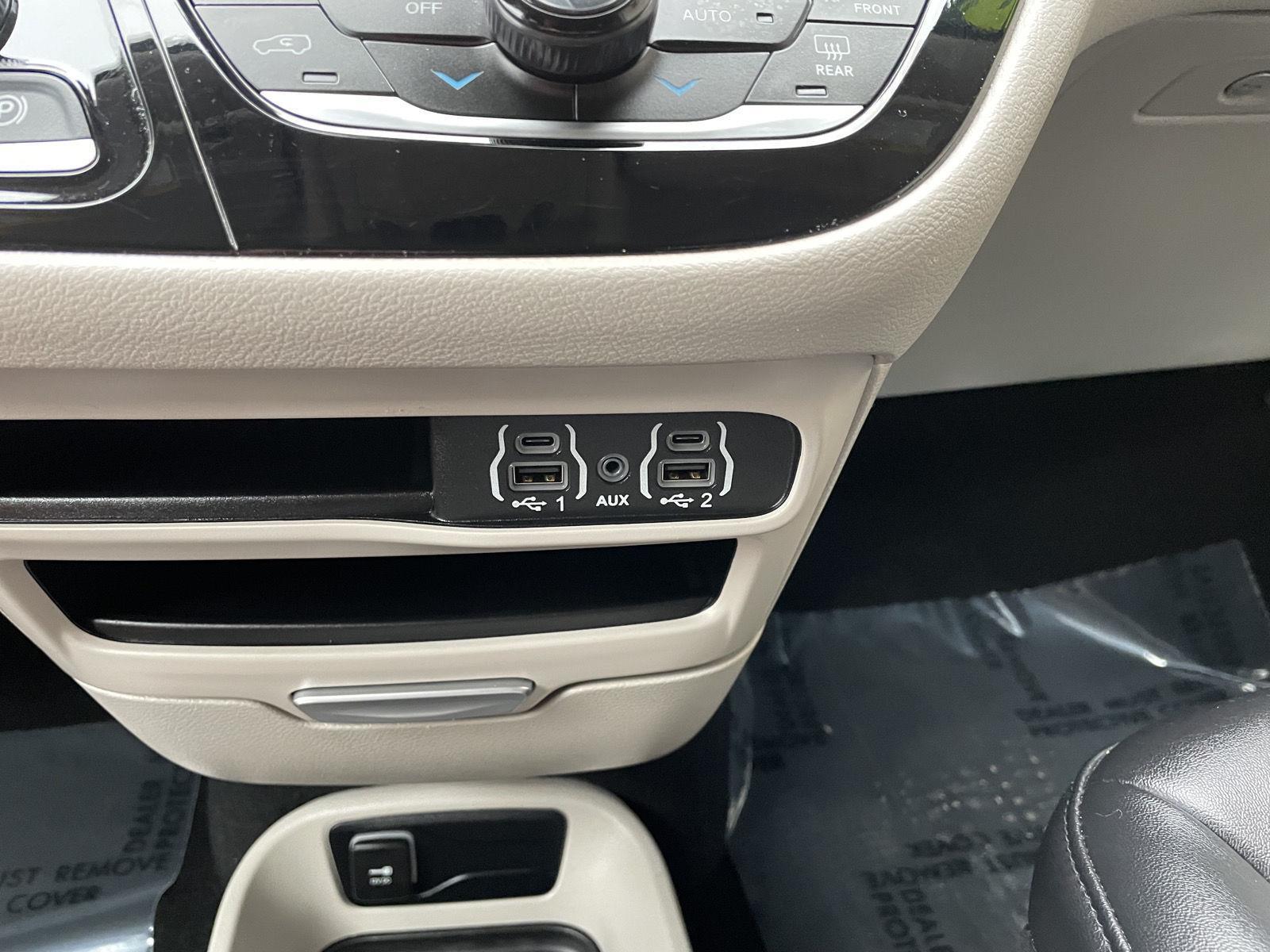 Pre-Owned 2024 Chrysler Pacifica for sale in Lincoln NE