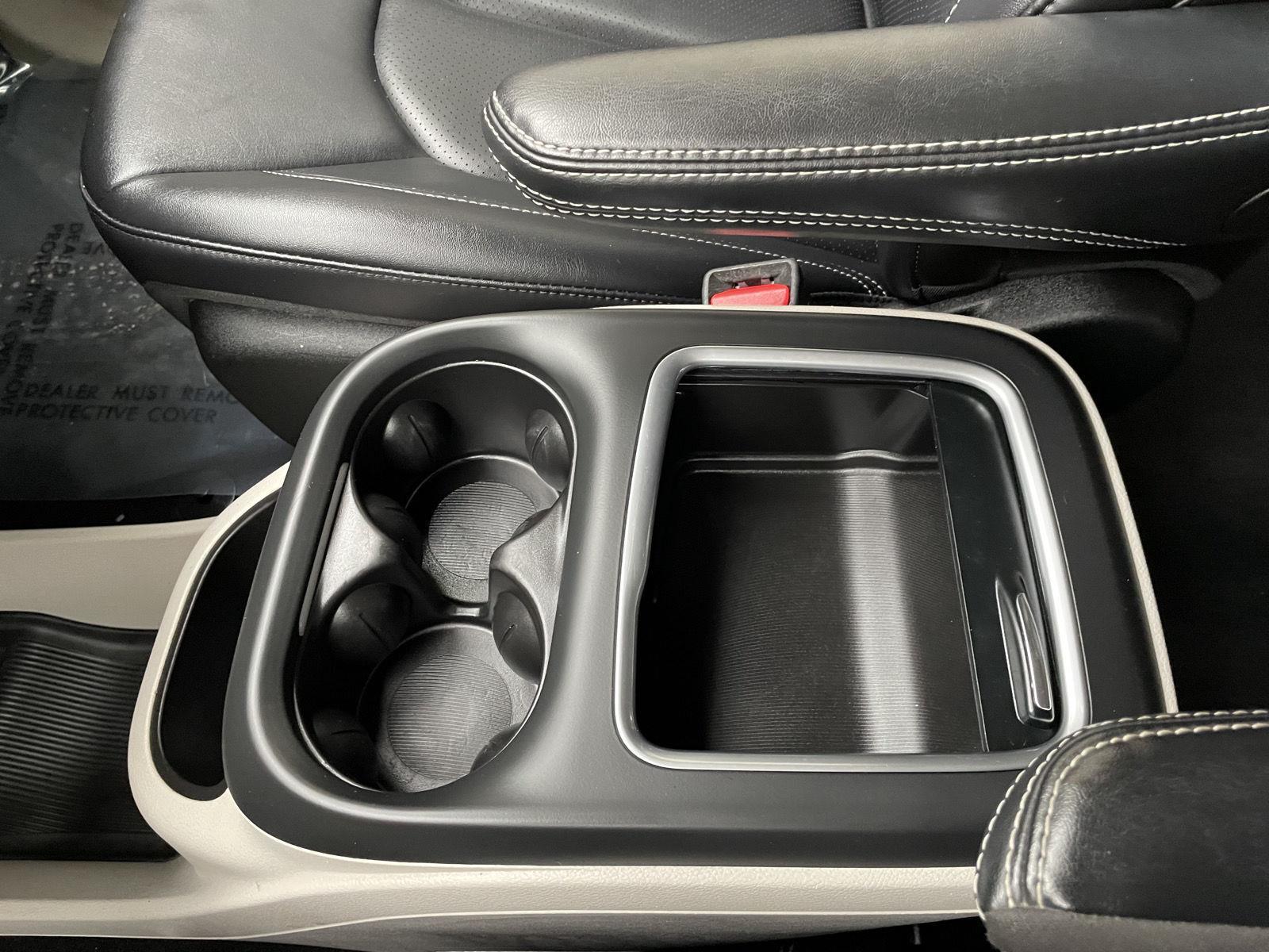 Pre-Owned 2024 Chrysler Pacifica for sale in Lincoln NE