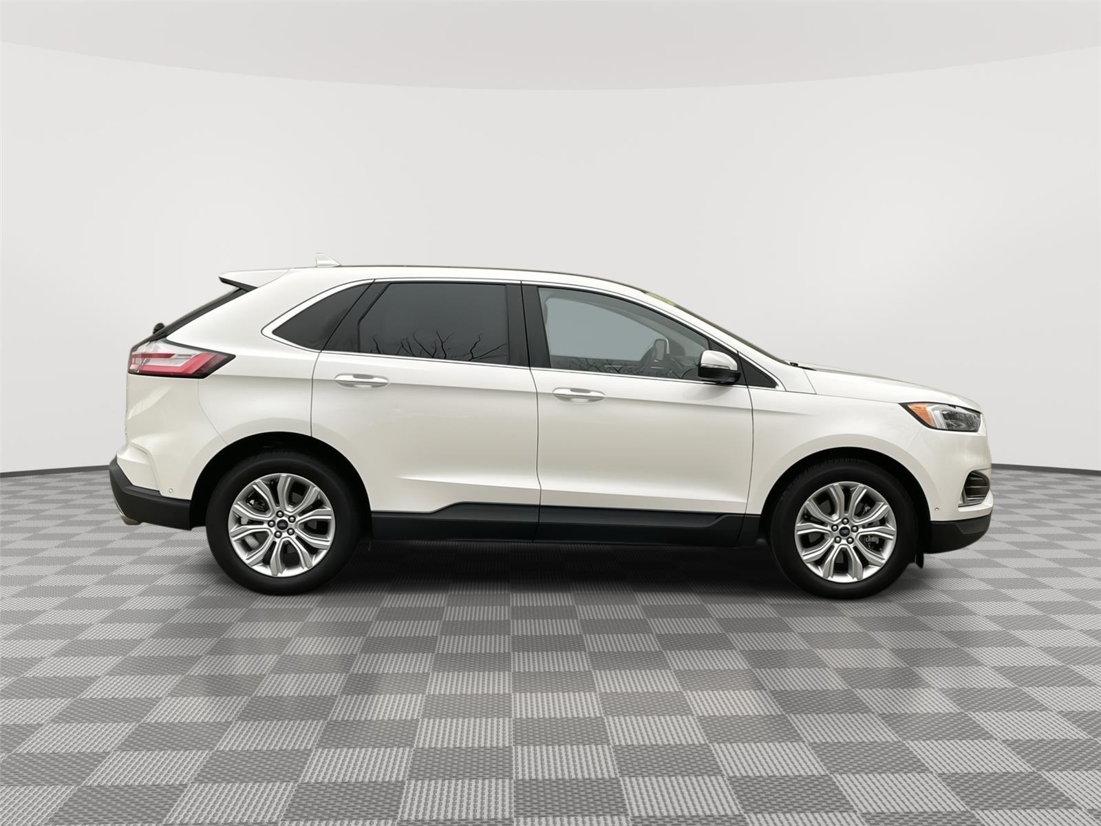 Pre-Owned 2020 Ford Edge for sale in Lincoln NE