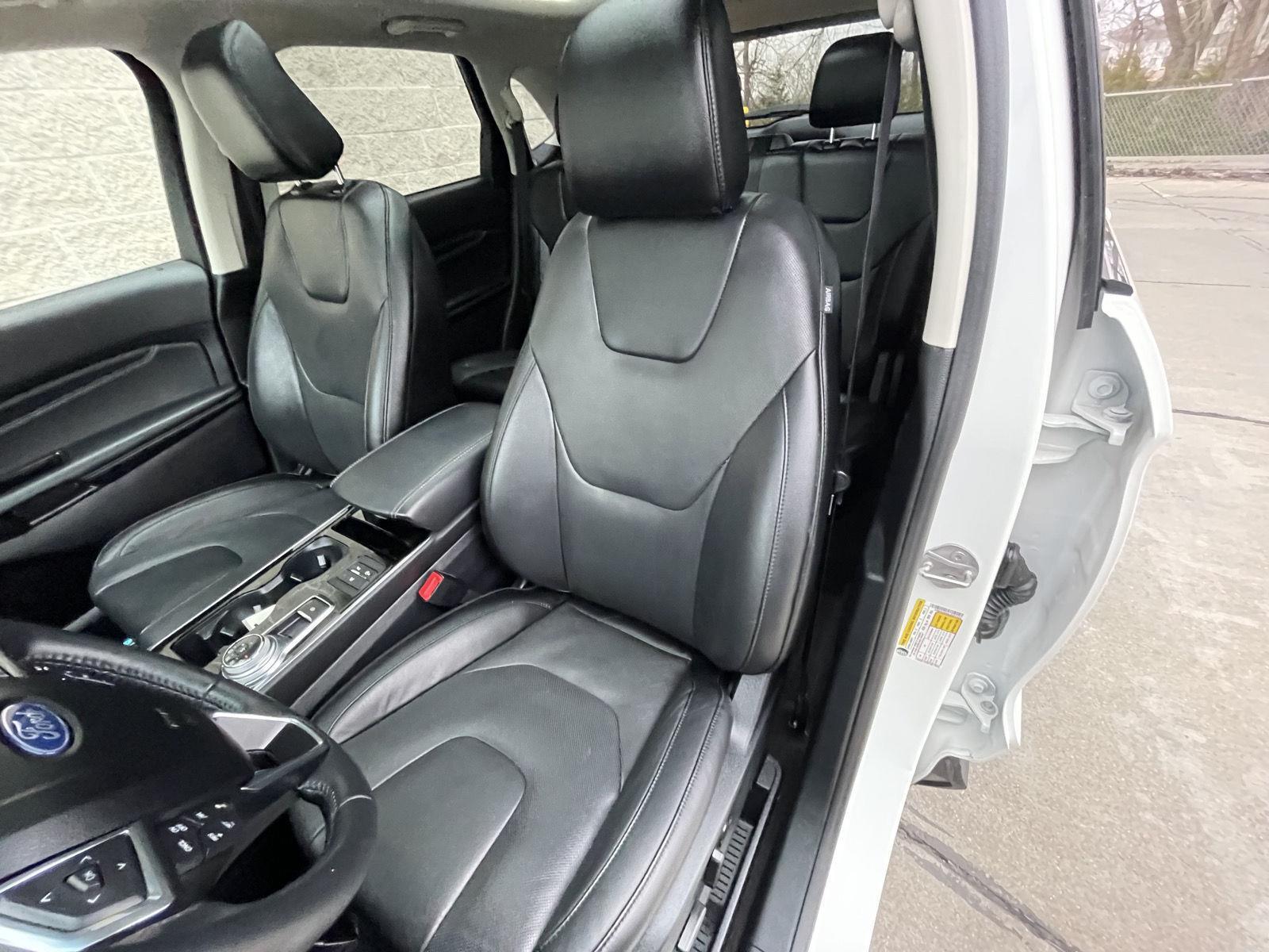 Pre-Owned 2020 Ford Edge for sale in Lincoln NE