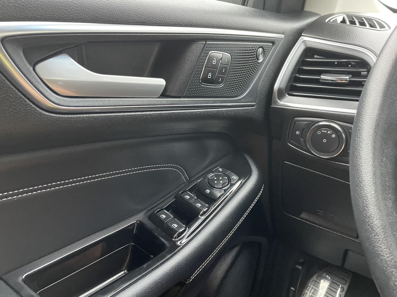 Pre-Owned 2020 Ford Edge for sale in Lincoln NE