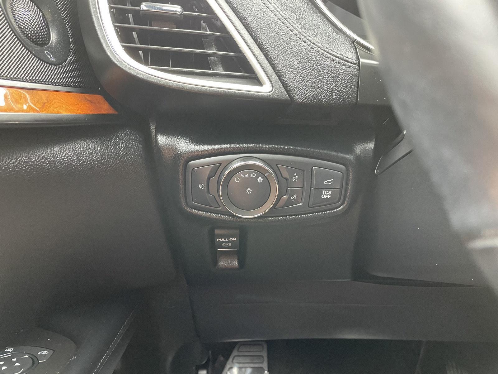 Pre-Owned 2020 Lincoln Nautilus for sale in Lincoln NE