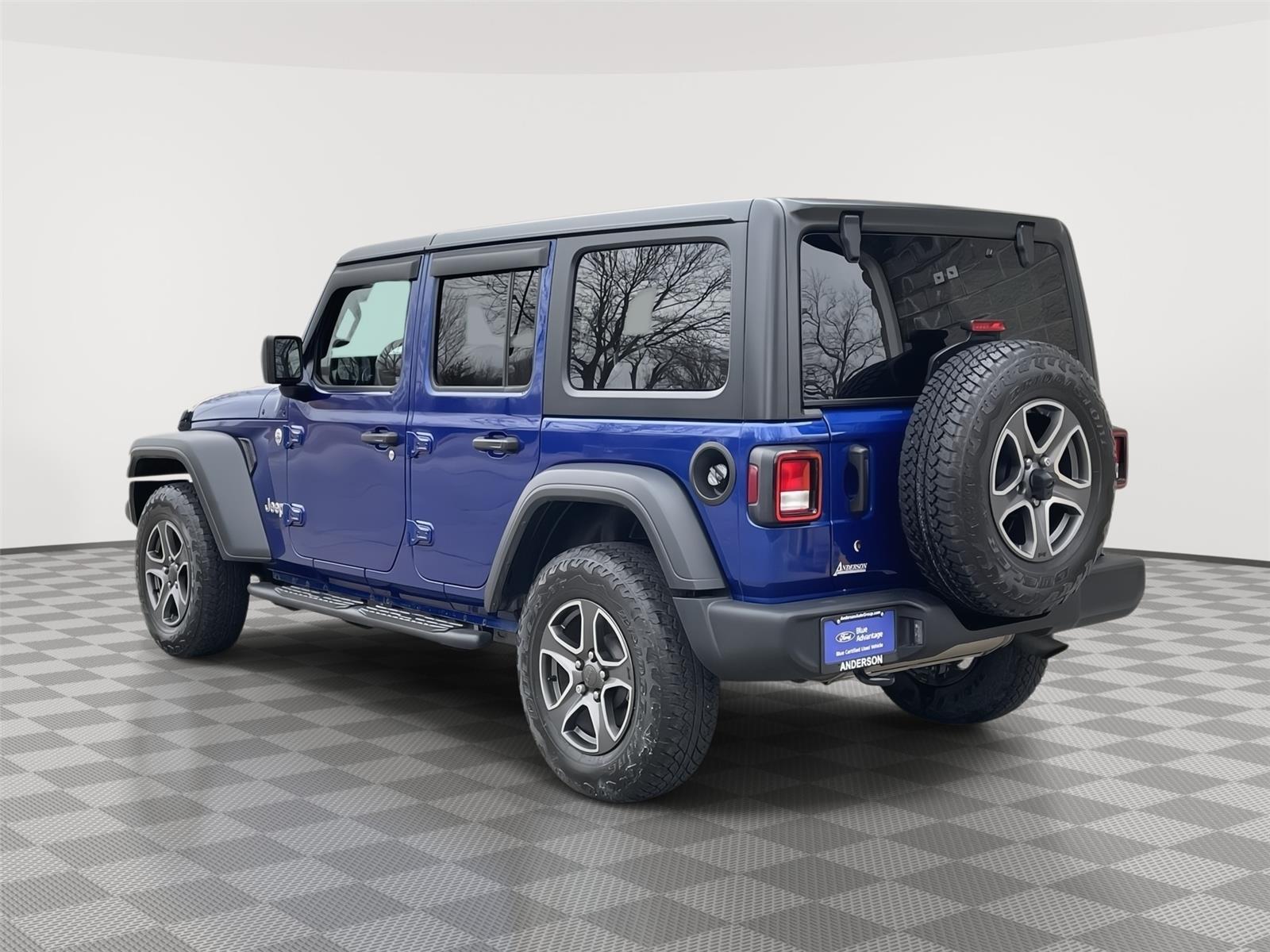 Pre-Owned 2018 Jeep Wrangler Unlimited for sale in Lincoln NE