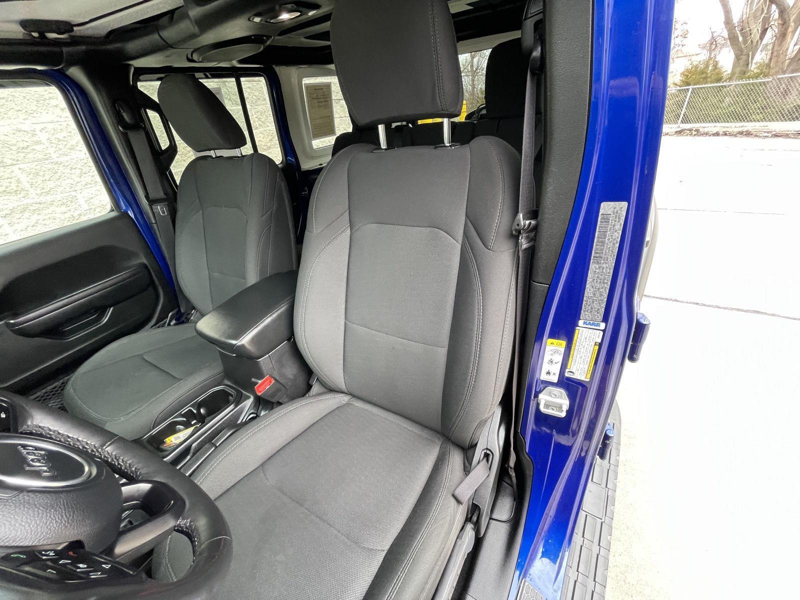 Pre-Owned 2018 Jeep Wrangler Unlimited for sale in Lincoln NE