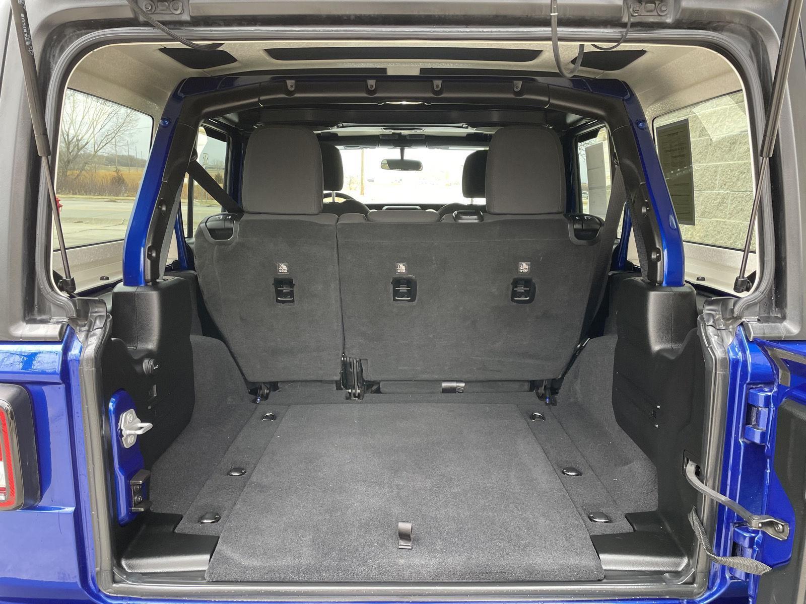 Pre-Owned 2018 Jeep Wrangler Unlimited for sale in Lincoln NE