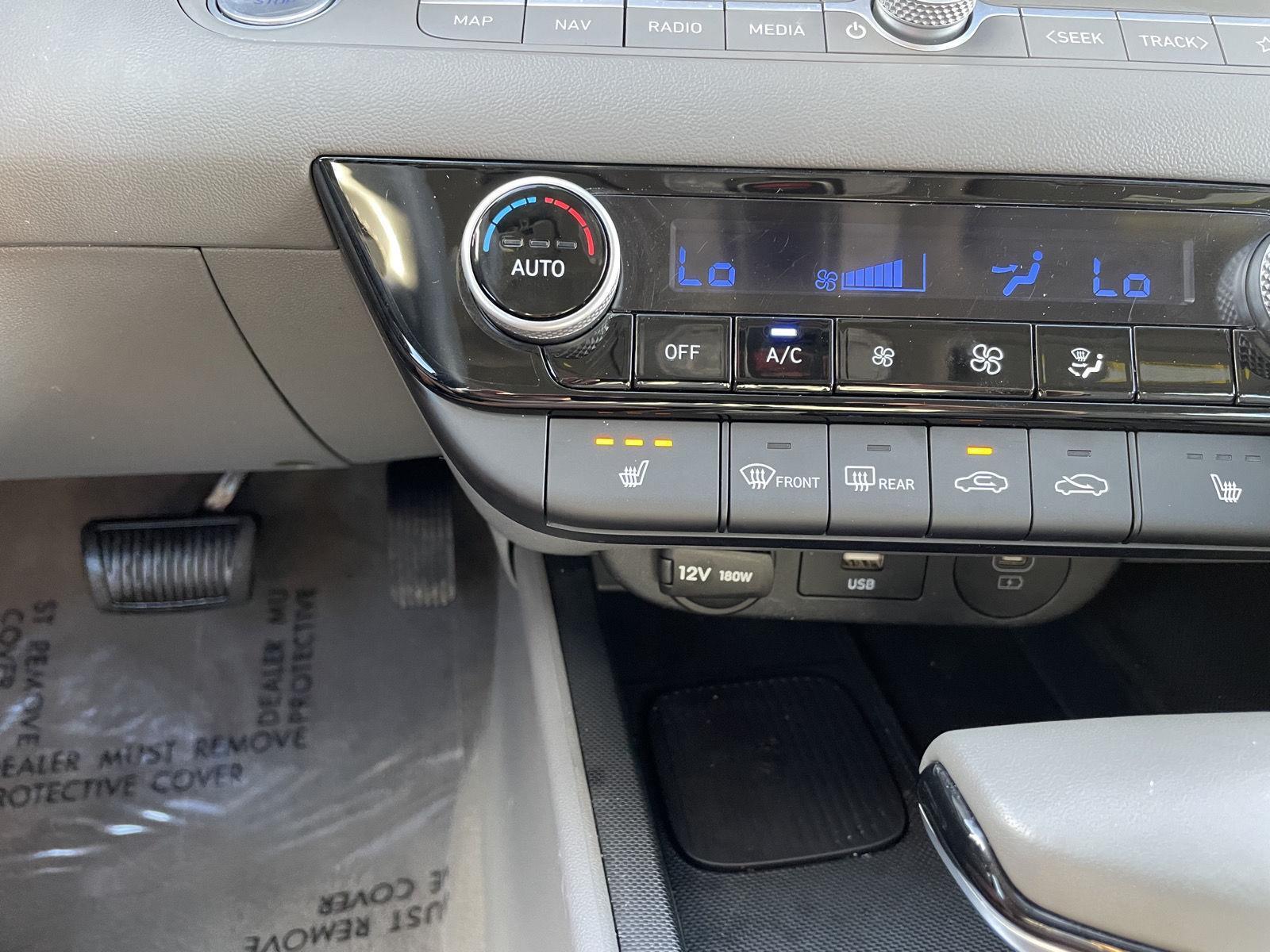 Used 2025 Hyundai Elantra for sale in Lincoln NE