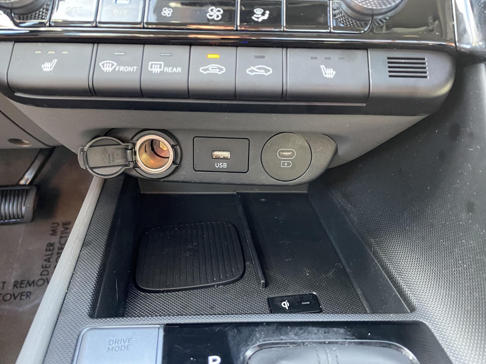 Used 2025 Hyundai Elantra for sale in Lincoln NE