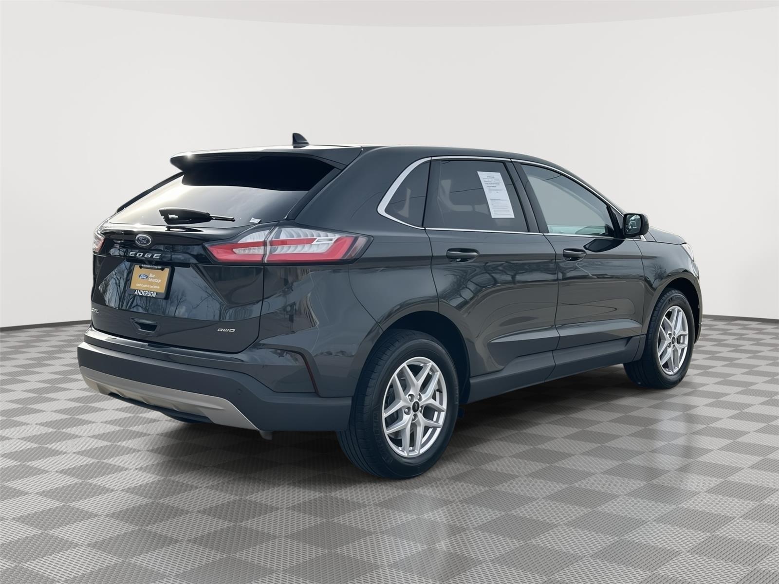 View vehicle photo 7