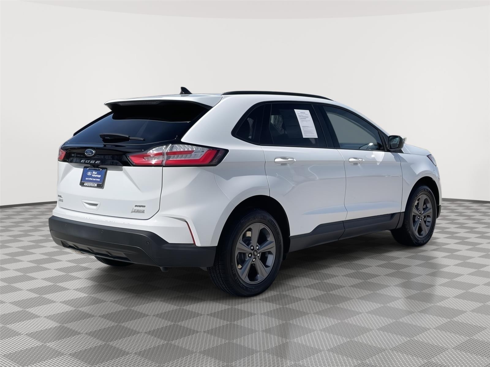 View vehicle photo 7