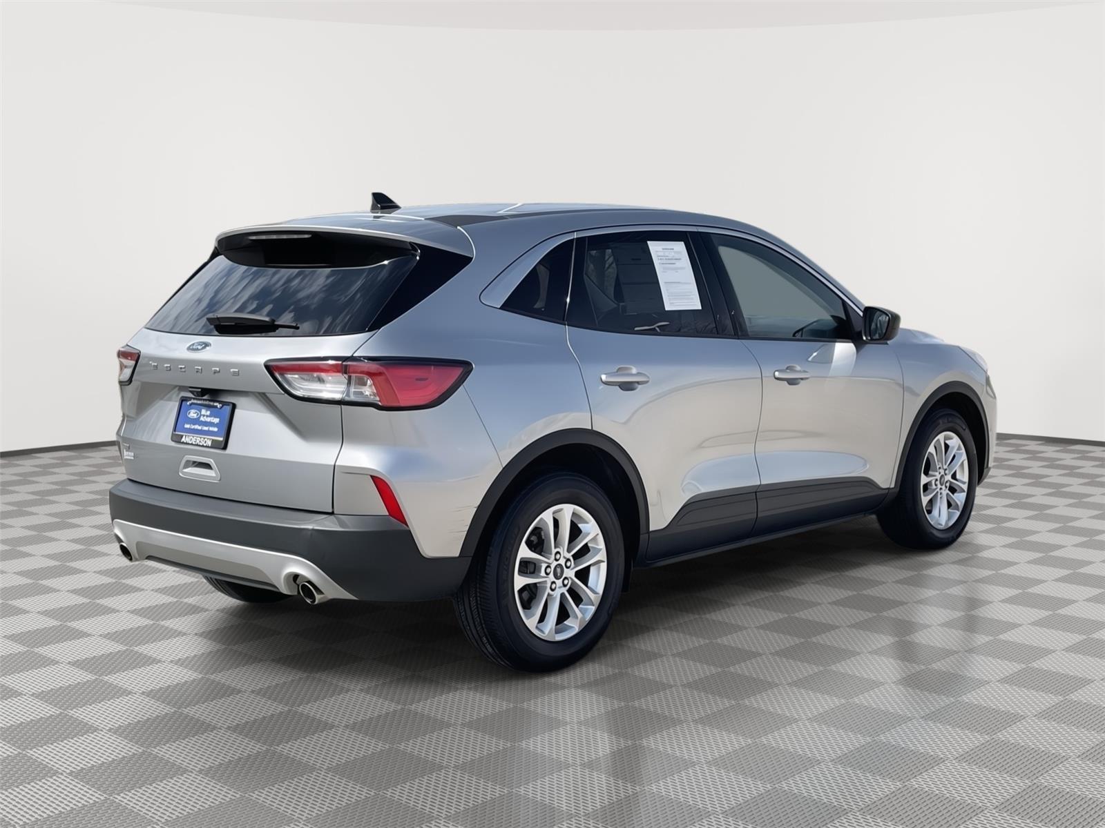 View vehicle photo 7