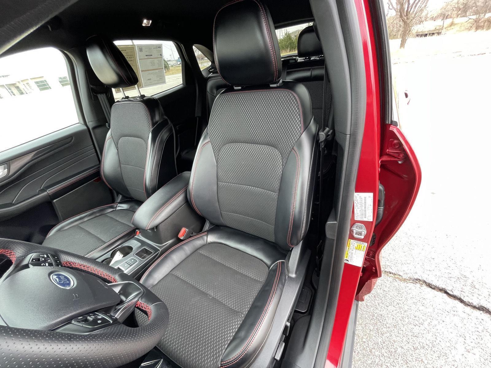 Used 2024 Ford Escape for sale in Lincoln NE