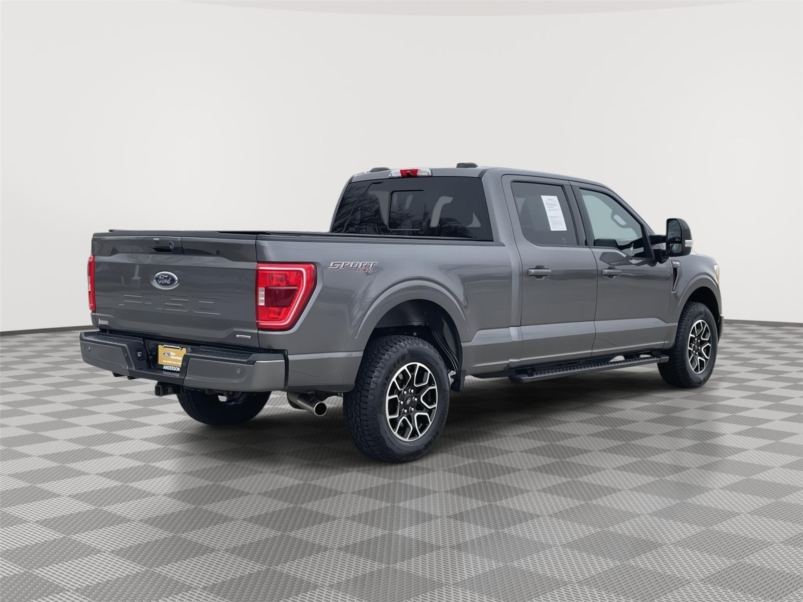 View vehicle photo 7