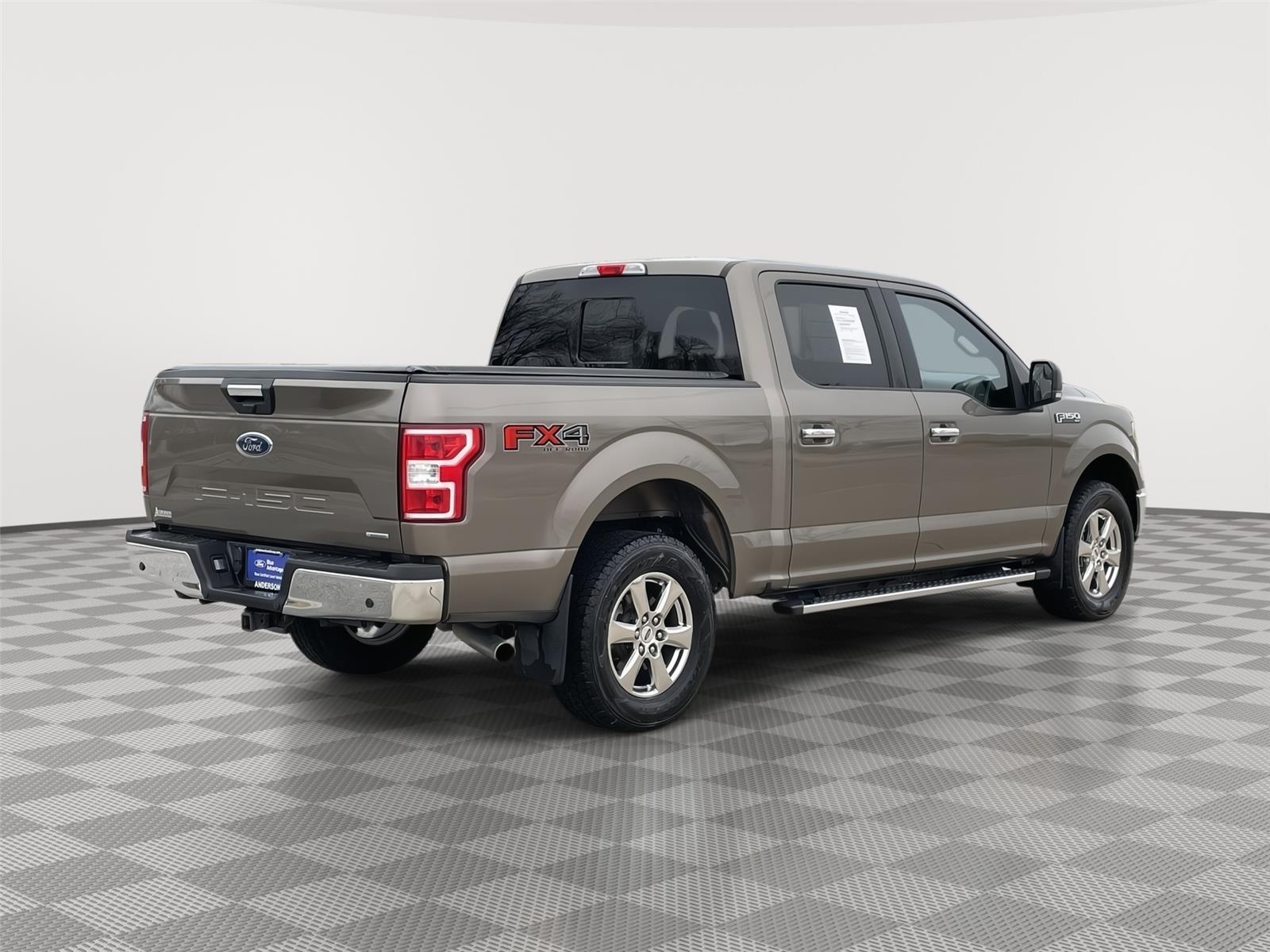 View vehicle photo 7