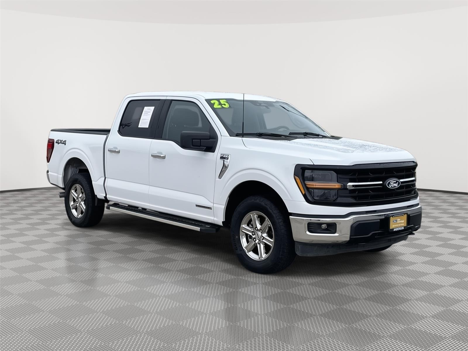 View vehicle photo 5