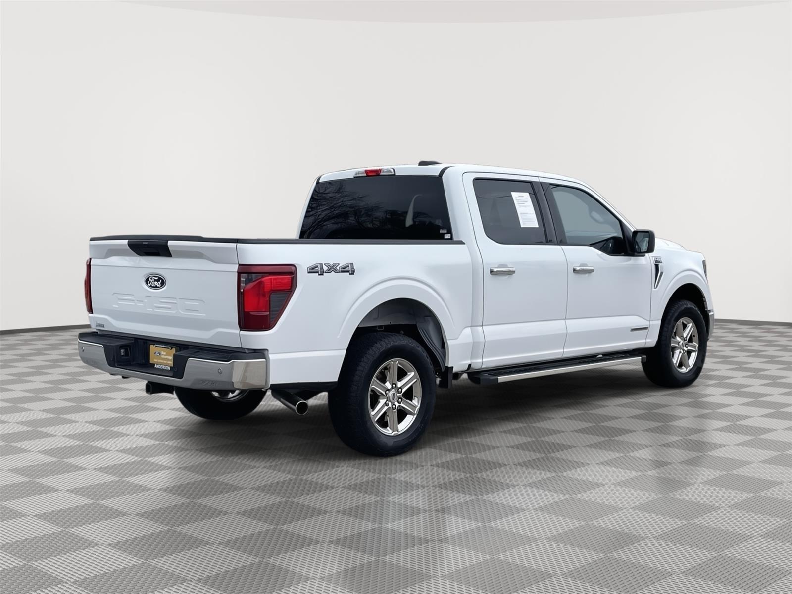 View vehicle photo 7