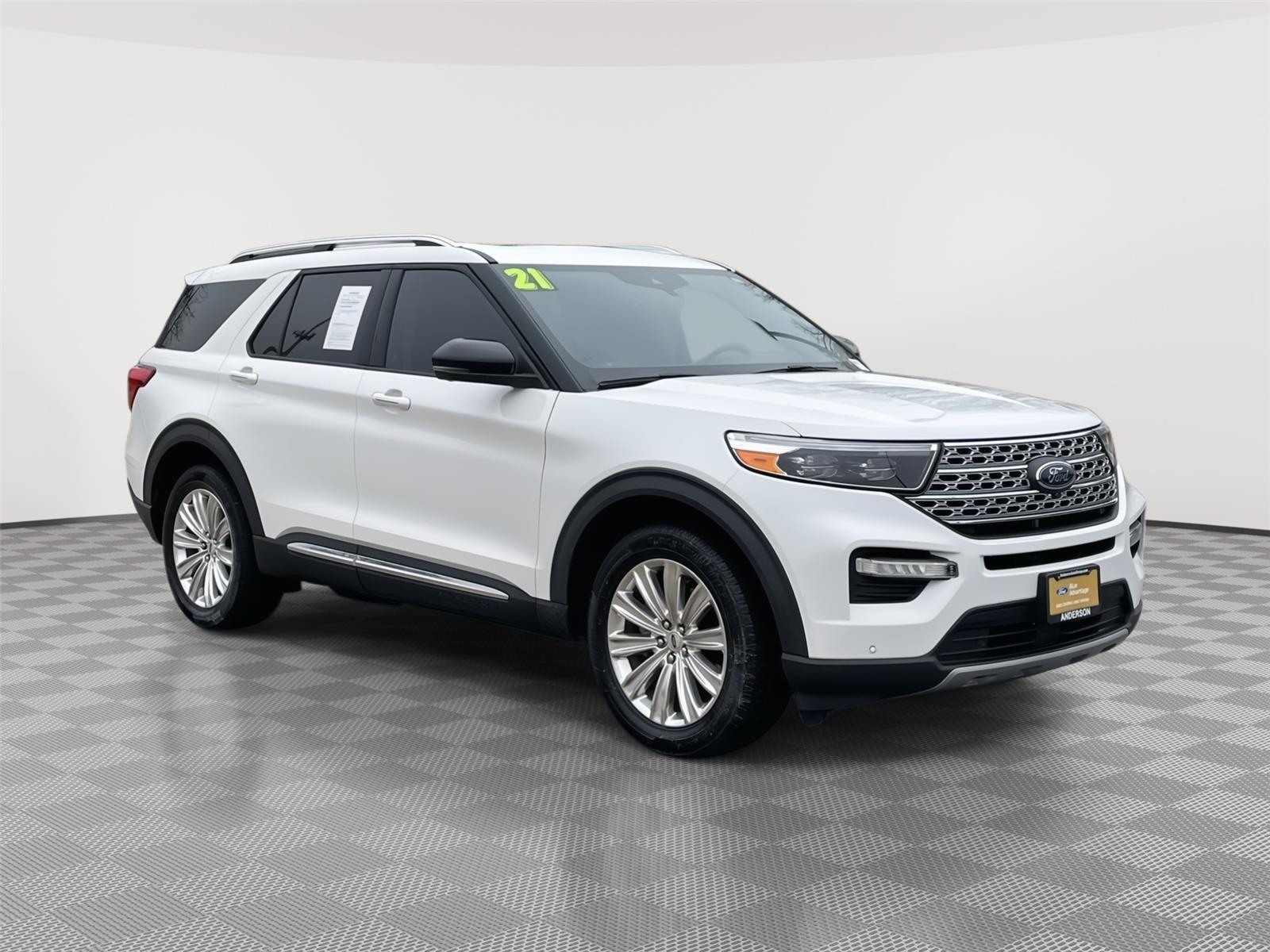 View vehicle photo 5