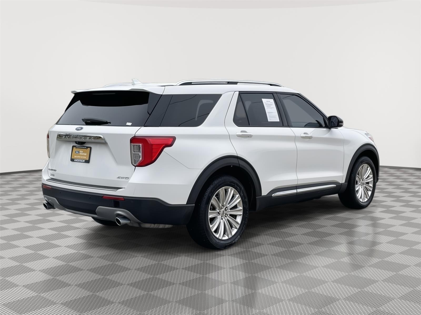 View vehicle photo 7