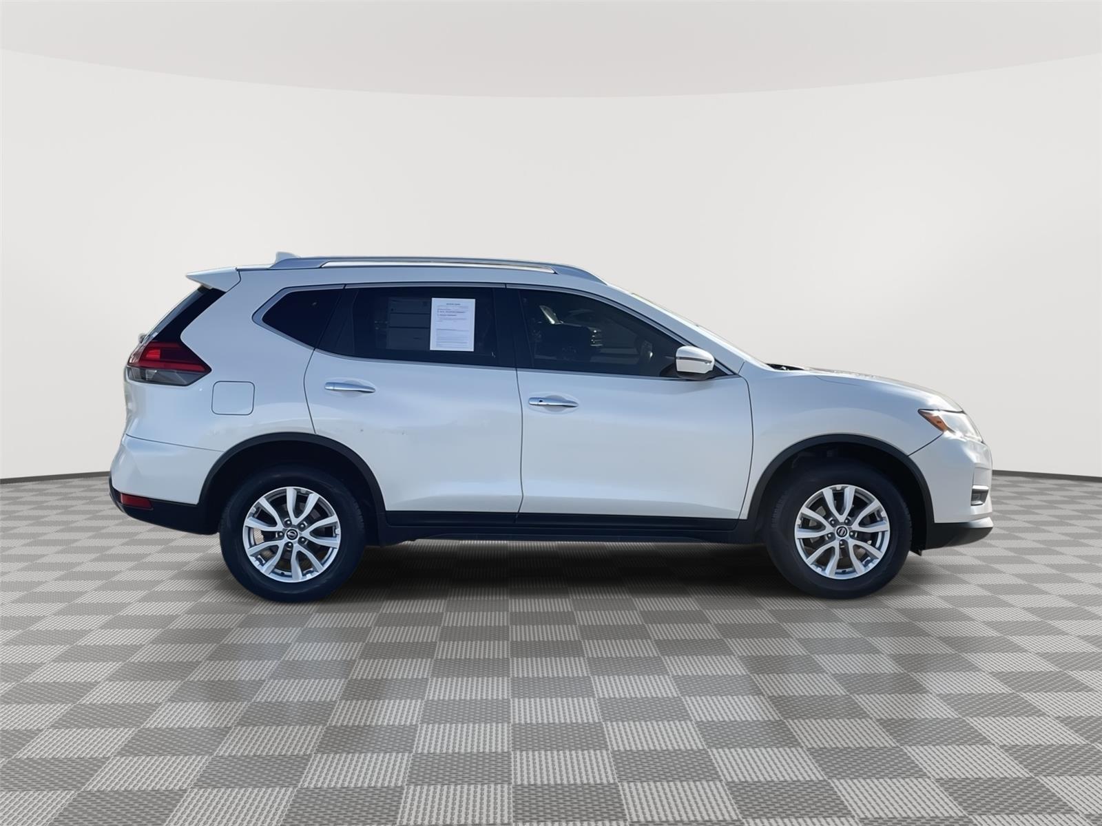 Pre-Owned 2017 Nissan Rogue for sale in Lincoln NE