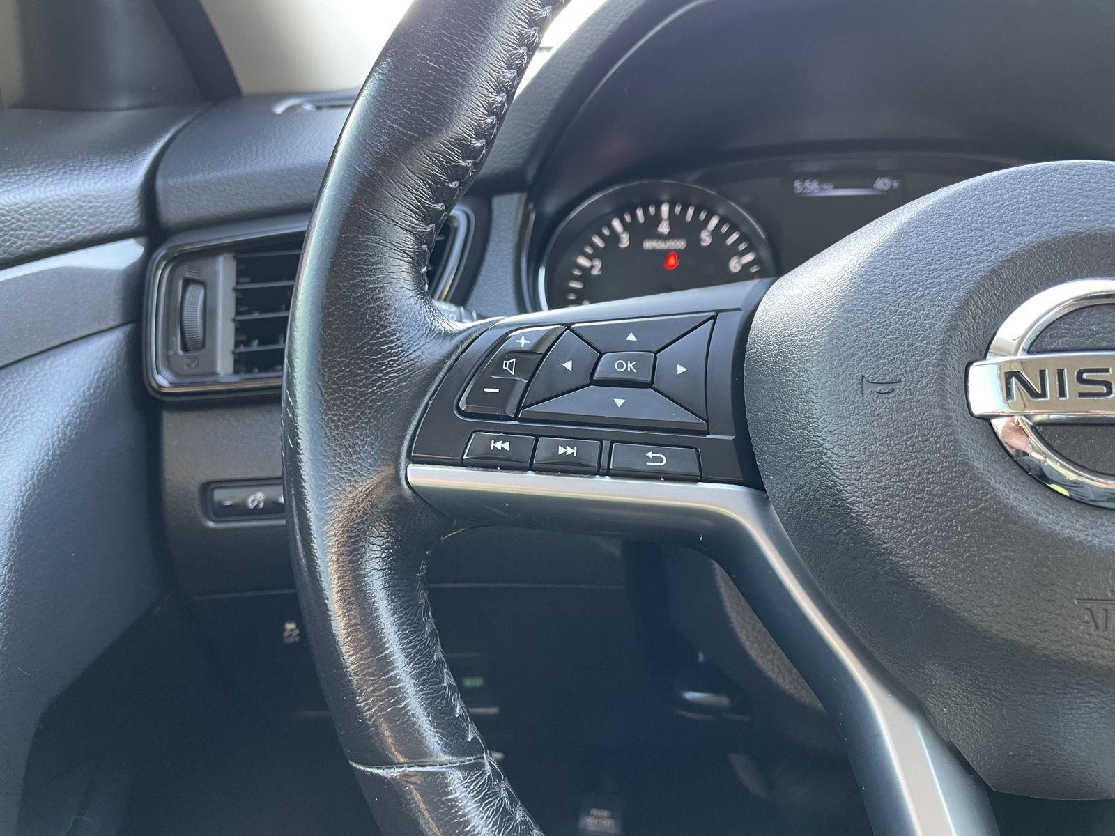 Pre-Owned 2017 Nissan Rogue for sale in Lincoln NE